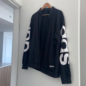 Adidas Sweatshirt